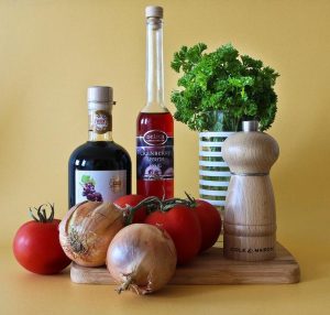 Condiment Vinegar: A Versatile Culinary Acid