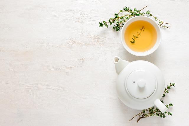 Tea with Honey: A Sweet Health Boost? 9 Experimenting with Different Tea Varieties and Honey Combinations