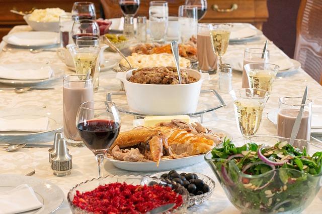 Creative Ways to Incorporate Cranberry Sauce into Leftover Thanksgiving Meals
