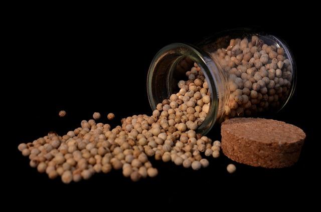 Comparing Different Varieties of Black Pepper for Cooking