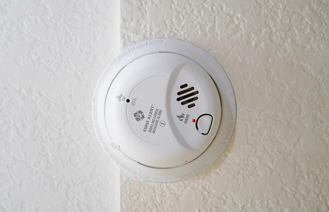 Can Natural Gas Cause Carbon Monoxide? The Safety Concerns of Gas Appliances 6 Effective Carbon Monoxide Detectors for Your Home