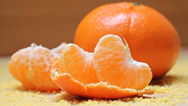 Tangerines: The Citrus Superfood You Need in Your Diet 3 Nutritional Powerhouse: Why Tangerines are Packed with Essential Vitamins and Minerals