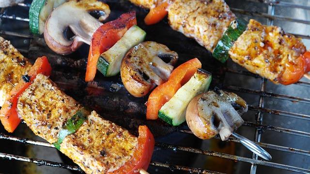 From BBQ to Burgers: Condiments That Are Essential to American Cuisine
