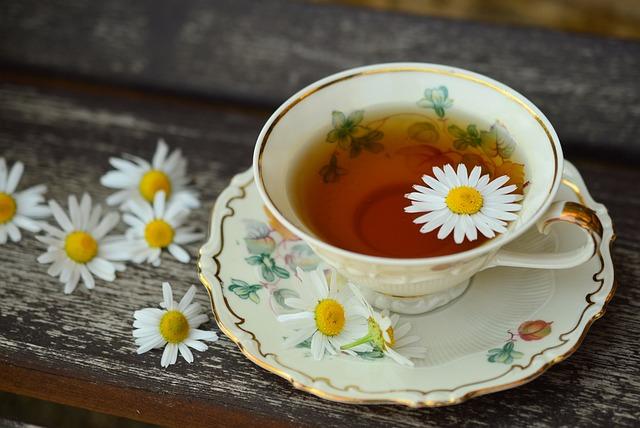 How to Make Your Own Tea Bombs at Home