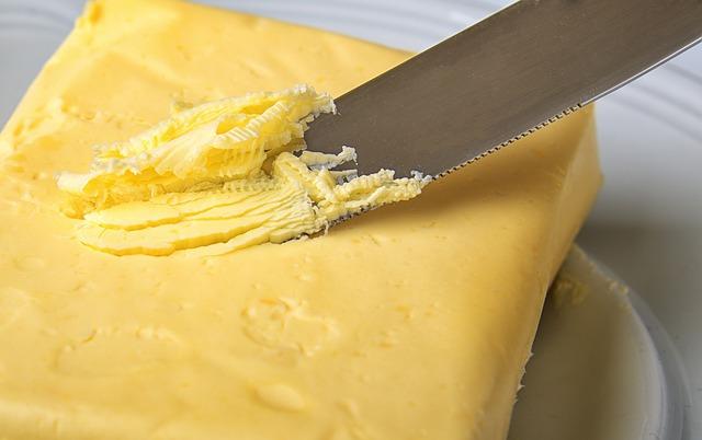 Butter or Condiment? The Surprising Truth About Margarine 5 - The Impact of Margarine on Heart Health: Separating Fact from Fiction