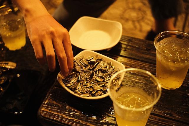 Potential Side Effects: What to Watch‌ Out for When Consuming‍ Sunflower Tea