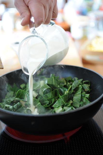 How to Make Creamed Spinach Healthier