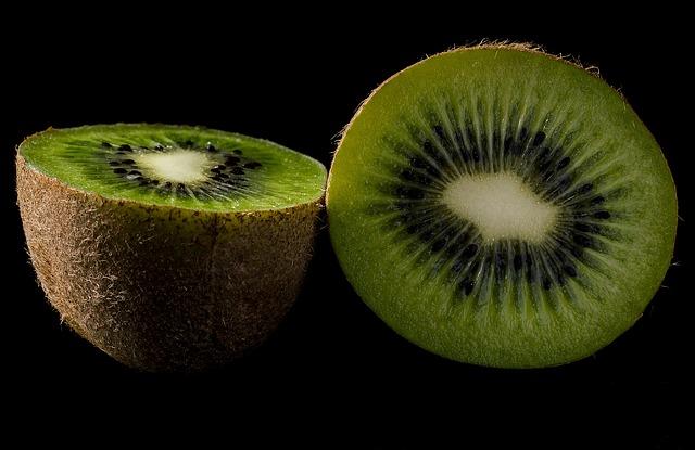 Potential Allergies and Side Effects of Kiwi Berries