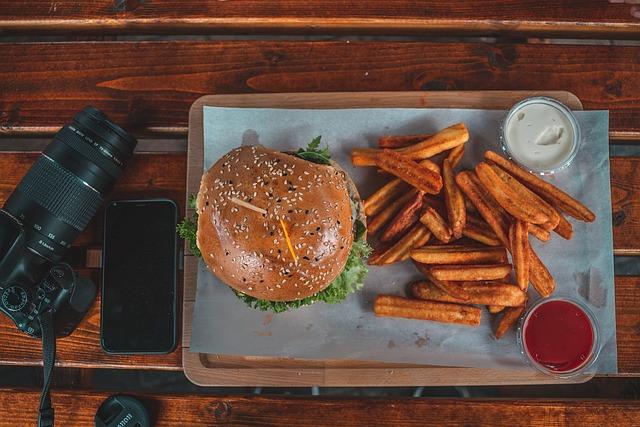 Peanut Butter Pretzels: A Snack to Avoid for Better Health? 6 Tips for Making Smart Snacking Choices on the Go
