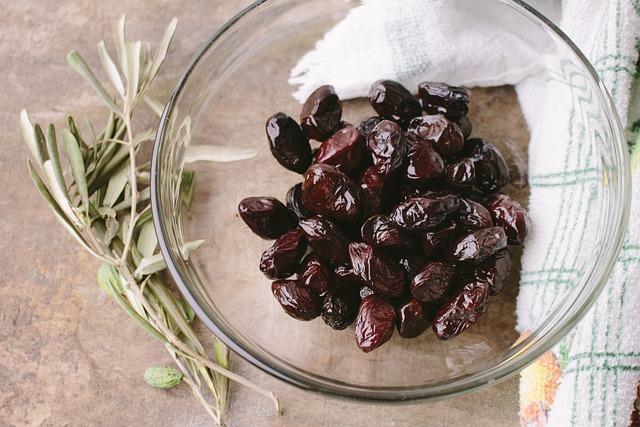 Exploring Delicious Recipes Using Green Olives and Olive Oil