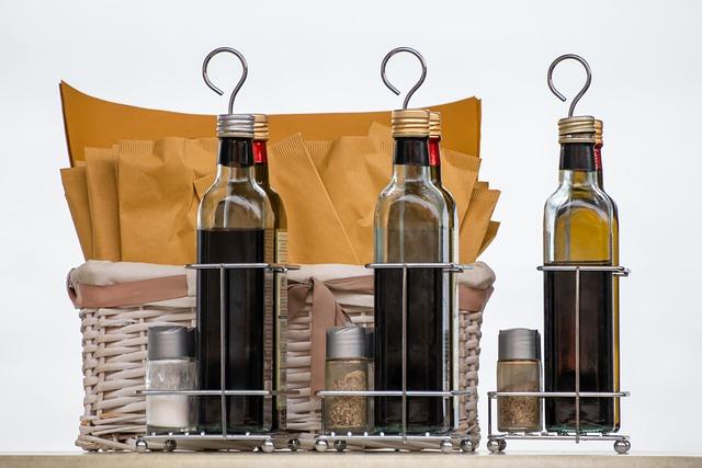Incorporating Vinegar into Marinades and Sauces
